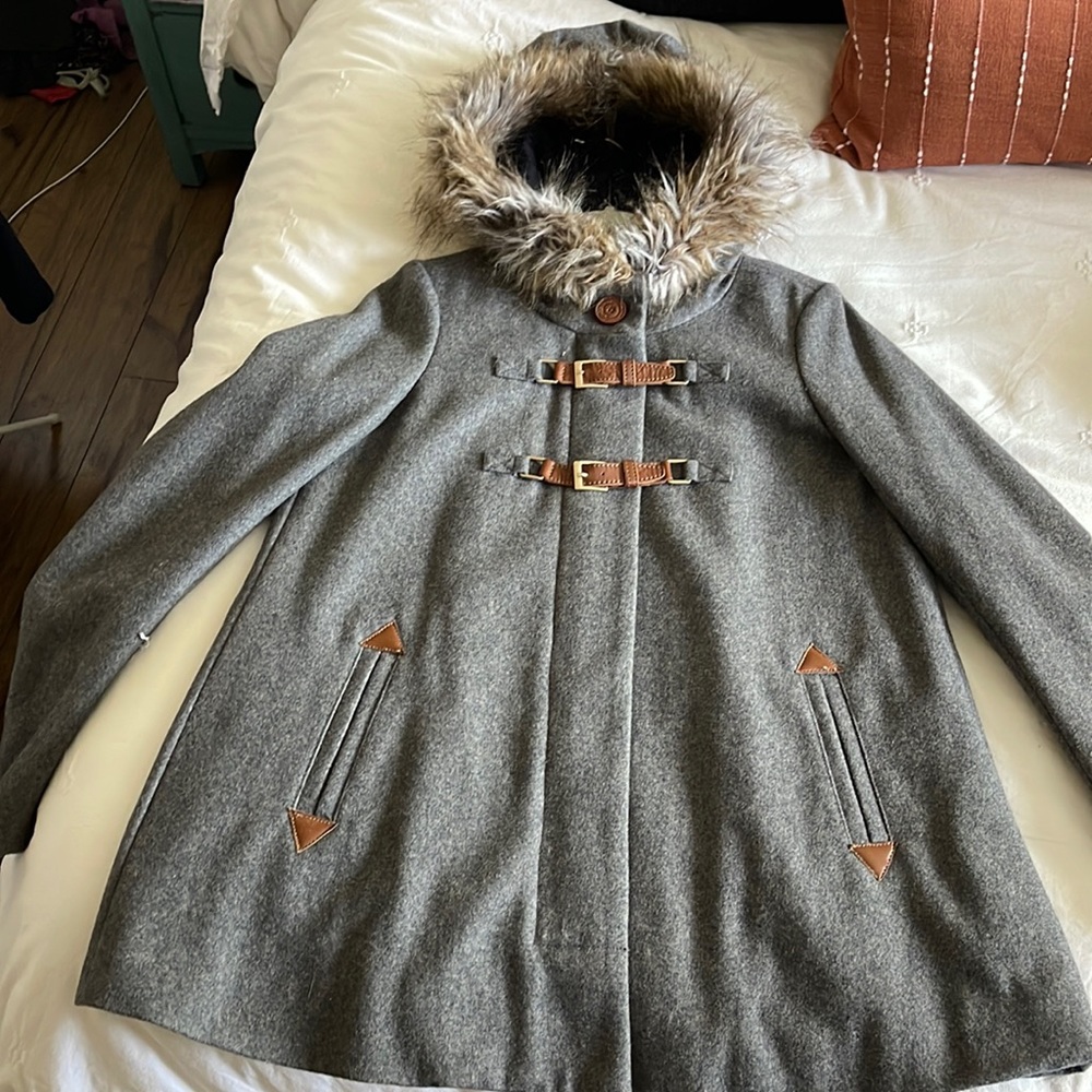 Gray wool peacoat with zipper closure, faux fur lined hood
